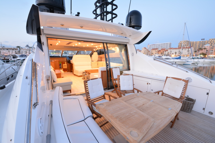 SUNSEEKER PREDATOR PRIVATE CHARTER - Algarve Charter Portugal